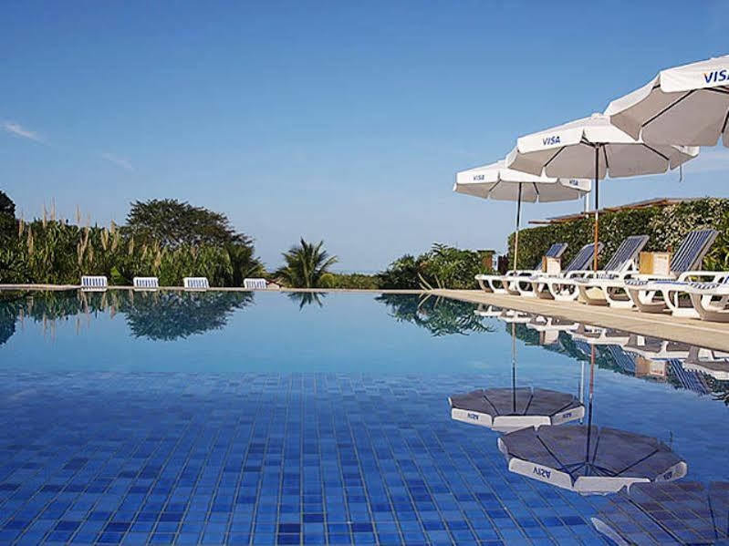 Beach Hotel Cambury Camburi  Eksteriør bilde